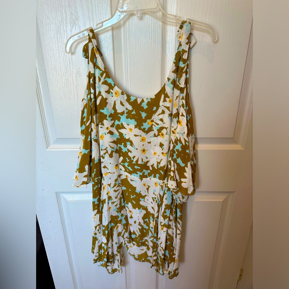 Free People Gray Asymmetrical Ruffled Tank Top